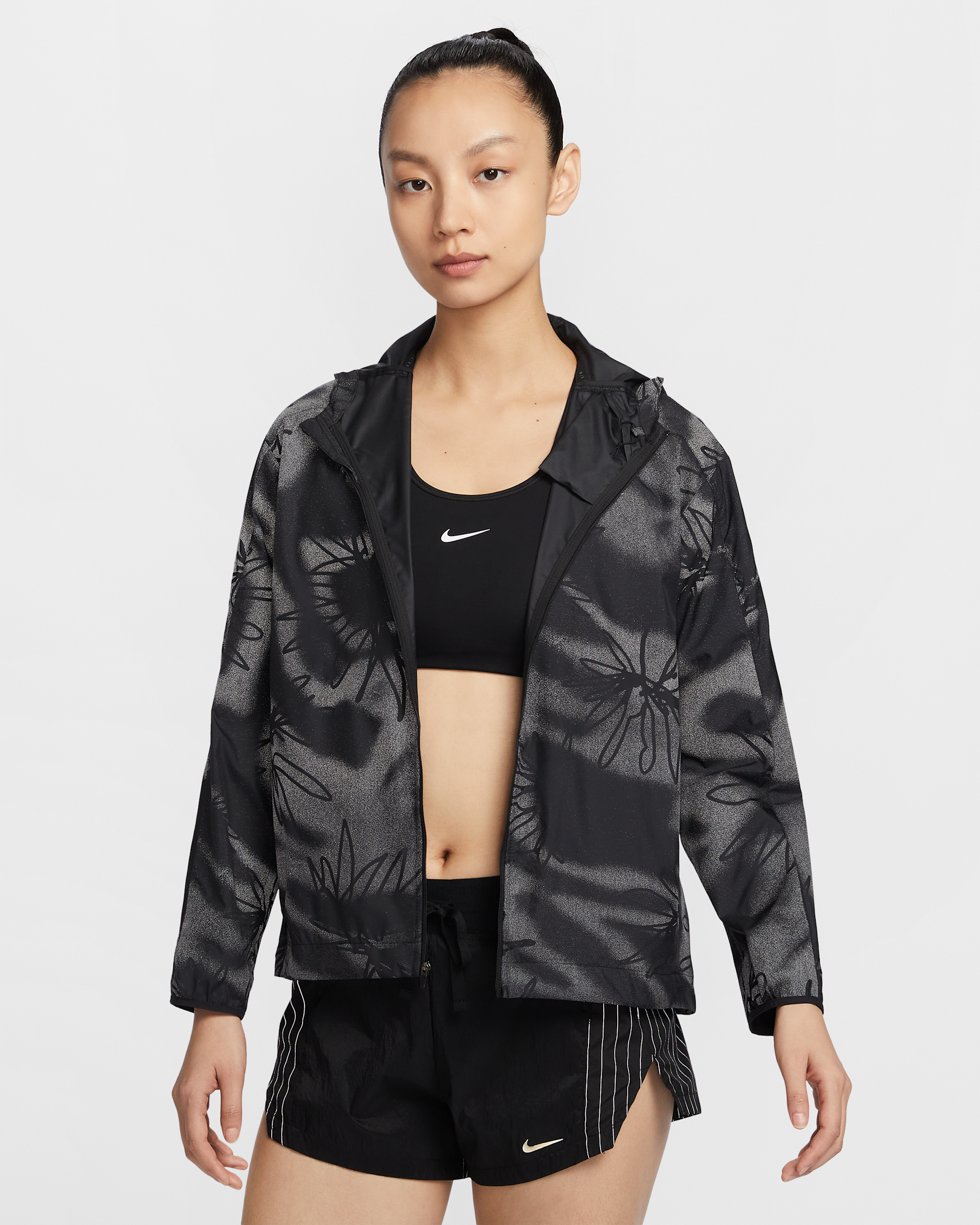 【極美品】 NIKE RUNNING DIVISION ジャケット　Lサイズ Nike Running Division Women's Running Jacket. Nike JP